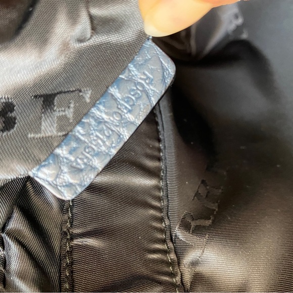 Burberry navy leather laptop bag - Picture 9 of 13